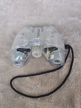 Pair of compact binoculars, model PROTOCOL 7X18